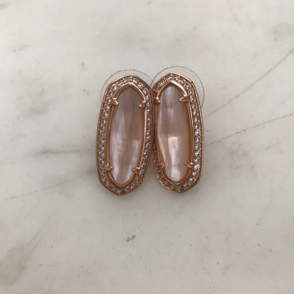 Kendra Scott Aston stud in Peach Illusion